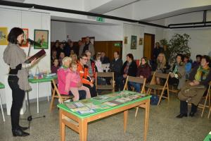 Varovanci VDC Vrba so razstavili prelepe izdelke in glasbeno popestrili program 4